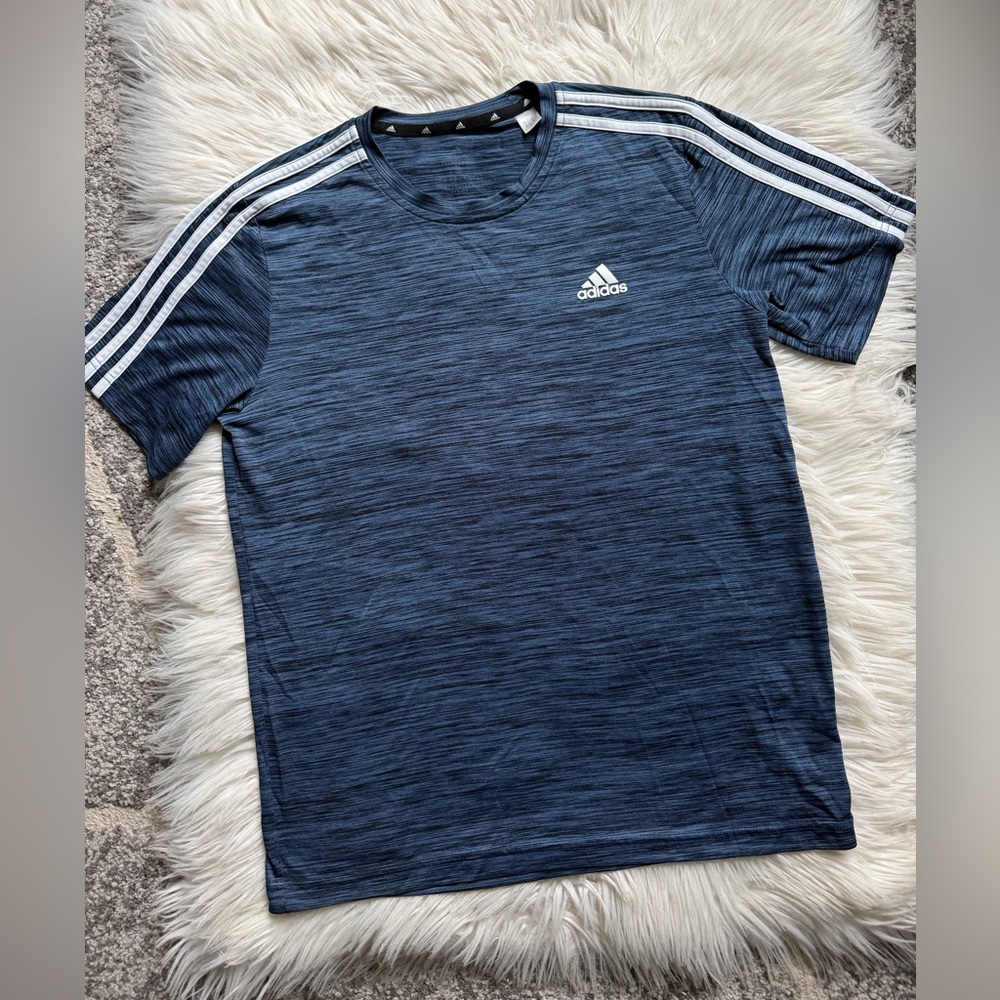 Adidas active T-shirt
